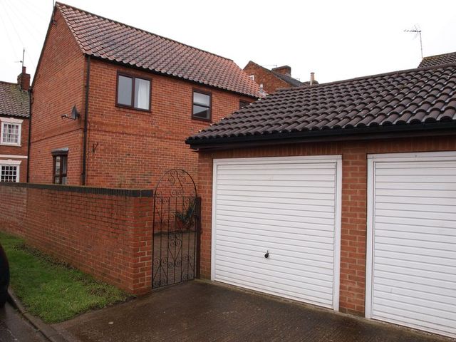  Image of 3 bedroom Detached house for sale in Parliament Street Newark NG24 at Parliament Street  Newark, NG24 4UR