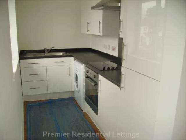  Image of 2 bedroom Apartment to rent in Parr Lane Bury BL9 at Parr Lane  Bury, BL9 8LU