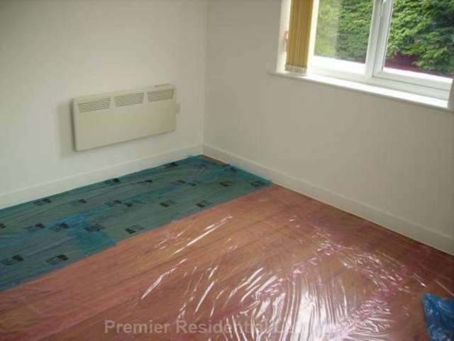  Image of 2 bedroom Apartment to rent in Parr Lane Bury BL9 at Parr Lane  Bury, BL9 8LU