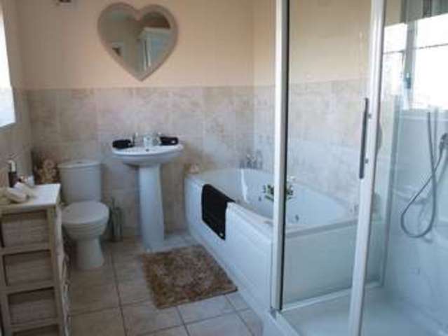  Image of 5 bedroom Detached house for sale in Hawthorne Leys Normanton-on-Trent Newark NG23 at Hawthorne Leys Normanton-on-Trent Newark, NG23 6RE