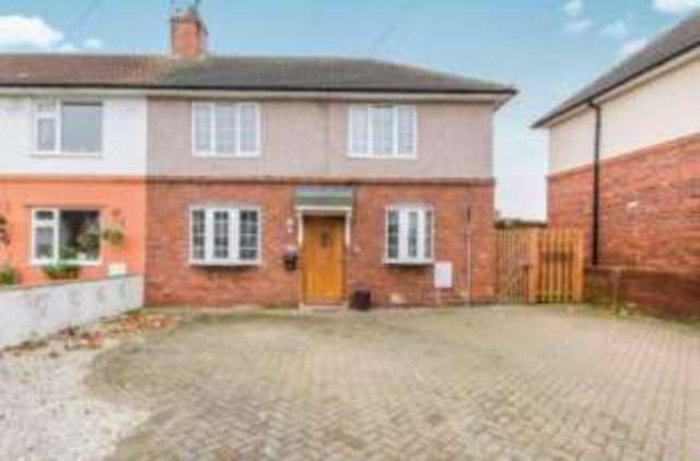  Image of 3 bedroom Semi-Detached house for sale in Paxton Crescent Armthorpe Doncaster DN3 at Armthorpe Doncaster Armthorpe, DN3 2AW