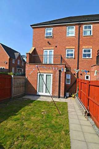 Image of 3 bedroom Town House for sale in Peartree Crescent Newton-Le-Willows WA12 at Pear Tree Crescent  Newton Le Willows, WA12 8EH