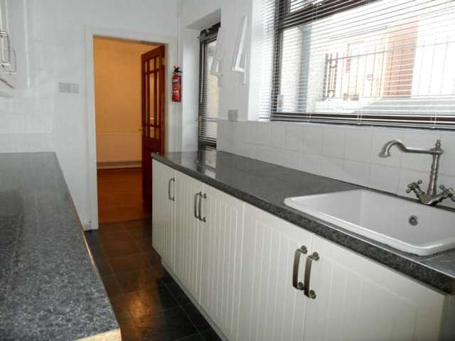  Image of 2 bedroom Terraced house to rent in Peel Street Newton-Le-Willows WA12 at Peel Street  Newton Le Willows, WA12 9DN