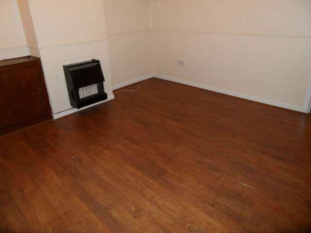  Image of 2 bedroom Terraced house to rent in Peel Street Newton-Le-Willows WA12 at Peel Street  Newton Le Willows, WA12 9DN