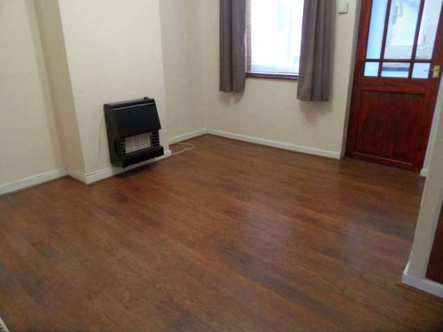  Image of 2 bedroom Terraced house to rent in Peel Street Newton-Le-Willows WA12 at Peel Street  Newton Le Willows, WA12 9DN