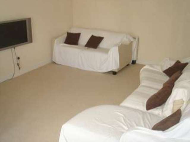  Image of 1 bedroom Flat for sale in Kenton Road Harrow HA3 at Kenton Road  Harrow, HA3 0XT