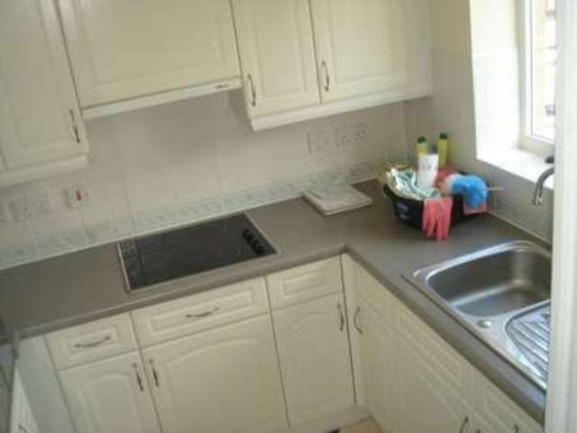  Image of 1 bedroom Flat for sale in Kenton Road Harrow HA3 at Kenton Road  Harrow, HA3 0XT