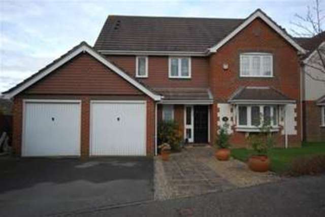  Image of 5 bedroom Property to rent in Pellings Rise Crowborough TN6 at Crowborough, TN6 2RZ