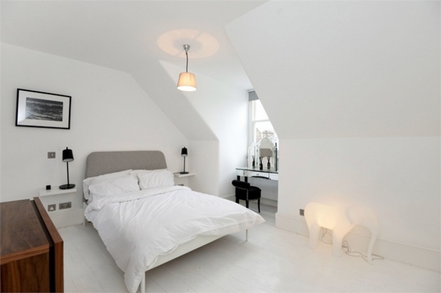  Image of 4 bedroom Terraced house for sale in Pember Road London NW10 at Kensal Rise Kensal Rise, NW10 5LU