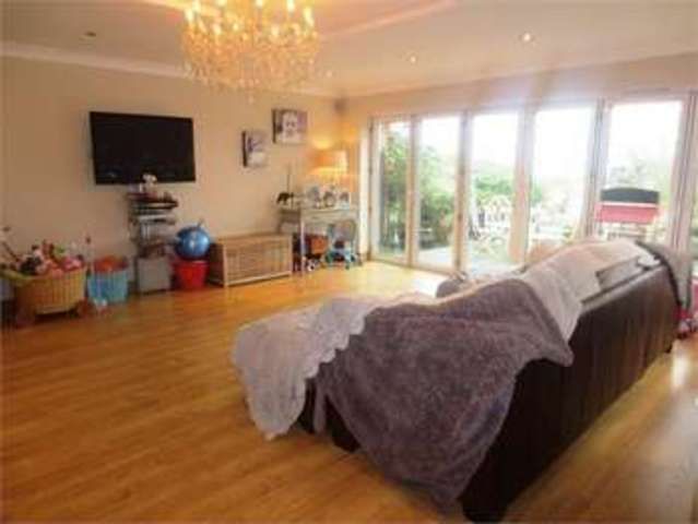  Image of 5 bedroom Detached house for sale in Pemberton Field Rochford SS4 at Pemberton field South Fambridge South Fambridge, SS4 3BF