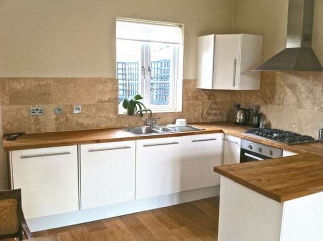  Image of 2 bedroom Apartment to rent in Pembroke Road London W8 at High Street Kensington London, W8 6DF