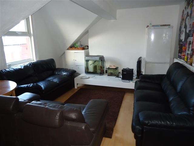  Image of 5 bedroom Terraced house to rent in Penny Lane Mossley Hill Liverpool L18 at Allerton  Liverpool, L18 1DQ
