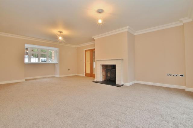  Image of 5 bedroom Detached house for sale in Penwood End Hook Heath Woking GU22 at Pond Road Hook Heath Mayford, GU22 0JU