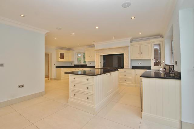  Image of 5 bedroom Detached house for sale in Penwood End Hook Heath Woking GU22 at Pond Road Hook Heath Mayford, GU22 0JU