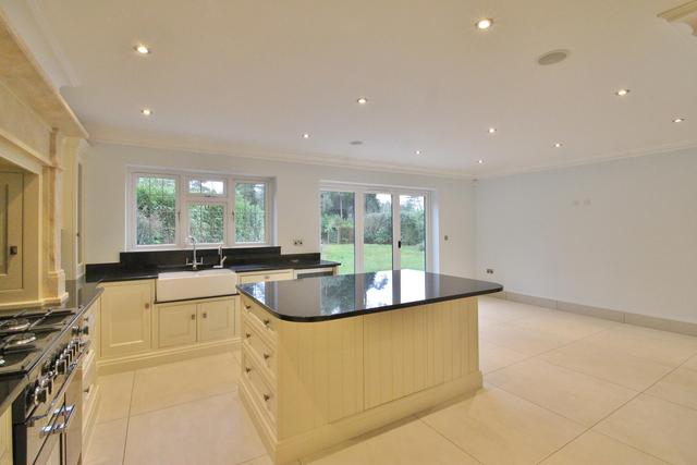  Image of 5 bedroom Detached house for sale in Penwood End Hook Heath Woking GU22 at Pond Road Hook Heath Mayford, GU22 0JU