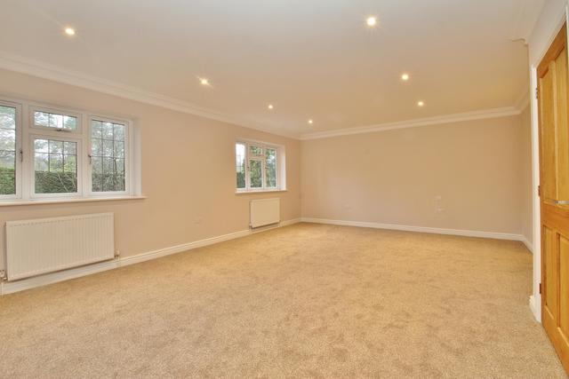  Image of 5 bedroom Detached house for sale in Penwood End Hook Heath Woking GU22 at Pond Road Hook Heath Mayford, GU22 0JU