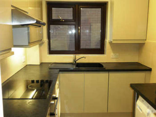  Image of 2 bedroom Apartment to rent in Pepys Road London SW20 at Pepys Road  Greater London, SW20 8PF