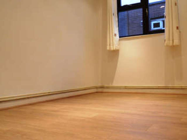  Image of 2 bedroom Apartment to rent in Pepys Road London SW20 at Pepys Road  Greater London, SW20 8PF