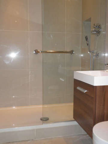  Image of 2 bedroom Apartment to rent in Pepys Road London SW20 at Pepys Road  Greater London, SW20 8PF