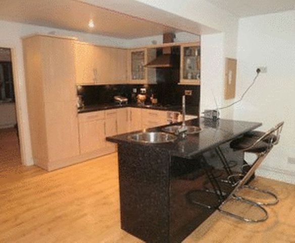  Image of 3 bedroom Semi-Detached house to rent in Perry Grove Loughborough LE11 at Perry Grove  Loughborough, LE11 2NH