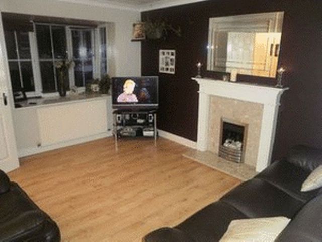  Image of 3 bedroom Semi-Detached house to rent in Perry Grove Loughborough LE11 at Perry Grove  Loughborough, LE11 2NH