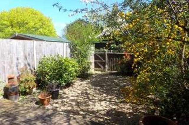 Image of 1 bedroom Maisonette to rent in Perryfield Way Ham Richmond TW10 at Ham, TW10 7SL