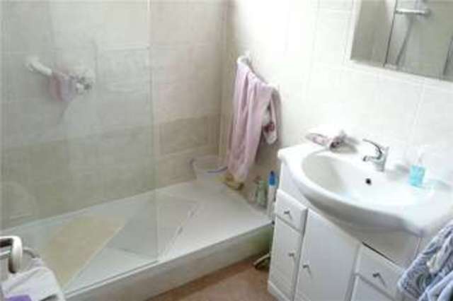  Image of 3 bedroom Apartment for sale in Moorhead Lane Shipley BD18 at Moorhead Lane Shipley Shipley, BD18 4JL