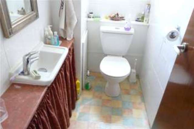  Image of 3 bedroom Apartment for sale in Moorhead Lane Shipley BD18 at Moorhead Lane Shipley Shipley, BD18 4JL