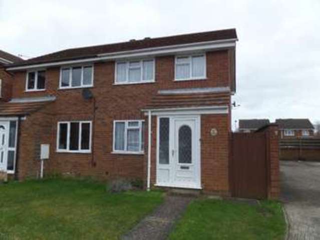 Image of 3 bedroom Semi-Detached house for sale in Petersham Close Newport Pagnell MK16 at Newport Pagnell, MK16 0JG