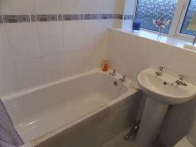  Image of 3 bedroom Semi-Detached house for sale in Petersham Close Newport Pagnell MK16 at Newport Pagnell, MK16 0JG