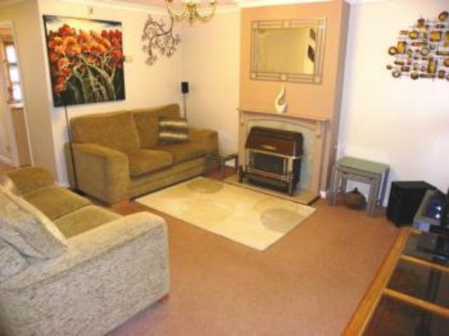  Image of 3 bedroom Detached house to rent in Petworth Gardens Southampton SO16 at Petworth Gardens Lordswood Southampton, SO16 8EF