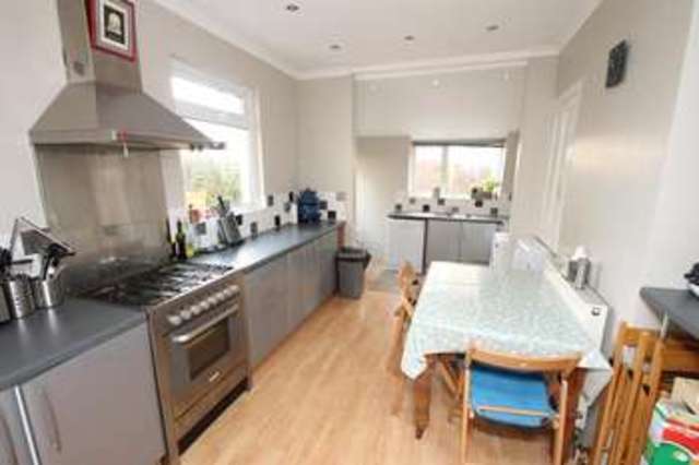  Image of 3 bedroom Terraced house for sale in Pounds Park Road Plymouth PL3 at Peverell Plymouth Devon, PL3 4QP