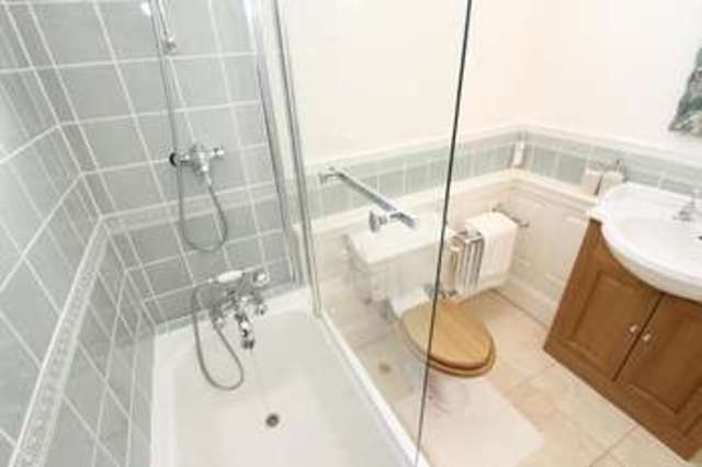  Image of 3 bedroom Terraced house for sale in Endsleigh Park Road Plymouth PL3 at Peverell Plymouth Devon, PL3 4NH