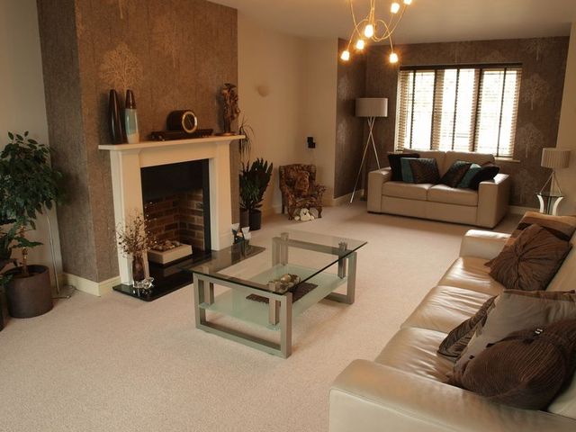 Image of 5 bedroom Detached house for sale in Phillipott Close Newark NG24 at Phillipott Close  Newark, NG24 2LT