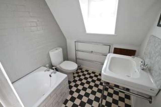  Image of 2 bedroom Cottage to rent in Piddletrenthide Piddletrenthide Dorchester DT2 at Piddletrenthide Dorchester, DT2 7QL