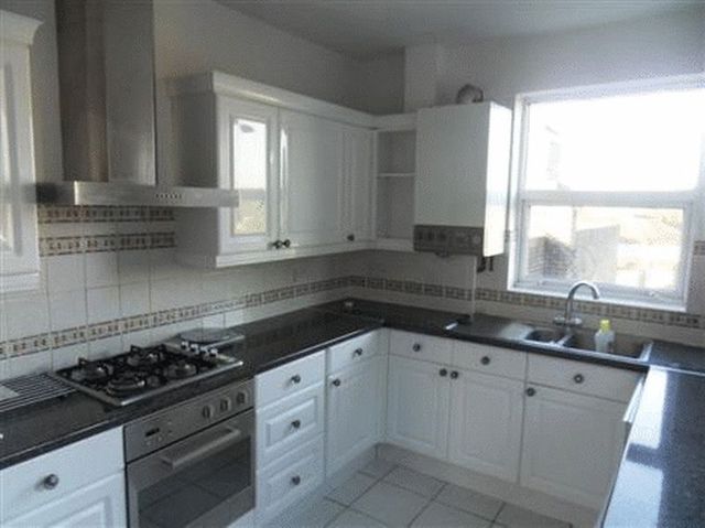  Image of 3 bedroom Flat to rent in Pinner Road North Harrow Harrow HA2 at Pinner Road  Harrow, HA2 6EH