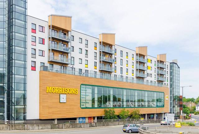  Image of 1 bedroom Flat for sale in Pinner Road North Harrow Harrow HA1 at Pinner Road  Harrow, HA1 4FS