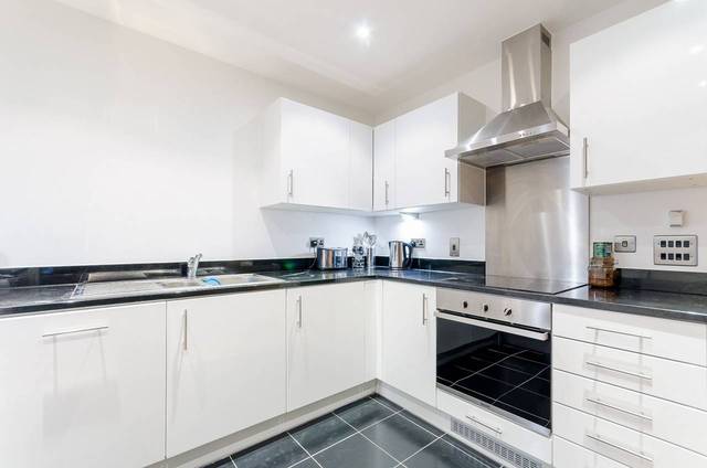  Image of 1 bedroom Flat for sale in Pinner Road North Harrow Harrow HA1 at Pinner Road  Harrow, HA1 4FS
