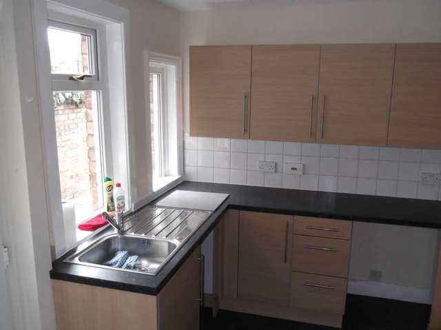  Image of 3 bedroom Semi-Detached house to rent in Pitt Street Southport PR9 at Pitt Street  Southport, PR9 7AE