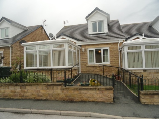  Image of 2 bedroom Detached house for sale in Pitty Beck View Allerton Bradford BD15 at Allerton, Bradford, BD15 7YS