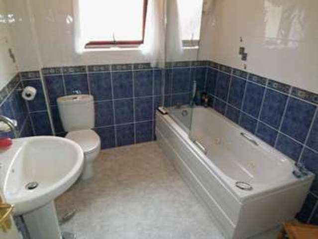  Image of 4 bedroom Detached house for sale in Plantation Road East Markham Newark NG22 at Plantation Road East Markham Newark, NG22 0SD
