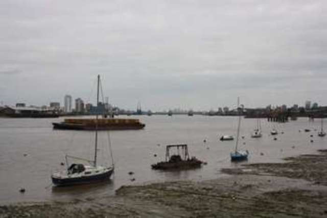 Image of 3 bedroom Flat for sale in Barge Walk London SE10 at Greenwich Peninsula  Greenwich, SE10 0FP