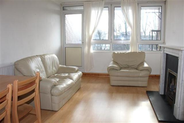  Image of 2 bedroom Apartment for sale in Plough Way London SE16 at Surrey Quays, SE16 2LT