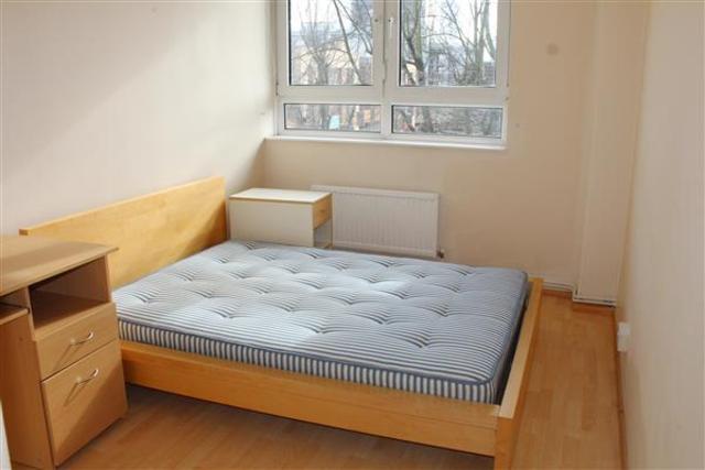  Image of 2 bedroom Apartment for sale in Plough Way London SE16 at Surrey Quays, SE16 2LT
