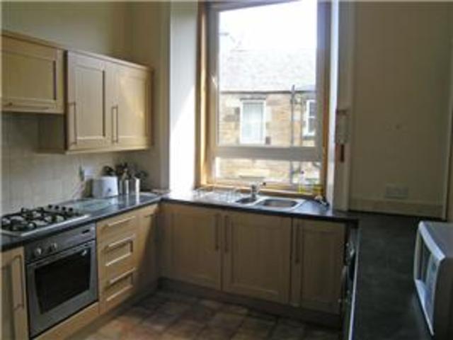  Image of 2 bedroom Flat to rent in Polwarth Crescent Edinburgh EH11 at Polwarth Edinburgh Edinburgh, EH11 1HN