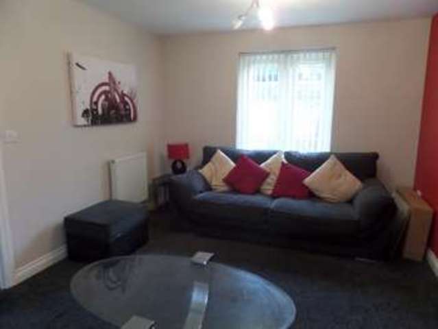  Image of 2 bedroom Detached house for sale in Popes Walk Bletchley Milton Keynes MK2 at Milton Keynes, MK2 3FJ