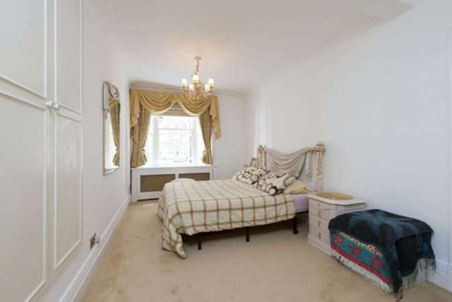  Image of 2 bedroom Apartment to rent in Porchester Square London W2 at Porchester Square Bayswater London, W2 6AU