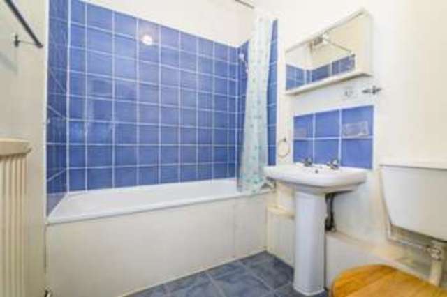  Image of 3 bedroom Flat for sale in Porchester Square London W2 at Bayswater London Royal Oak, W2 6AN