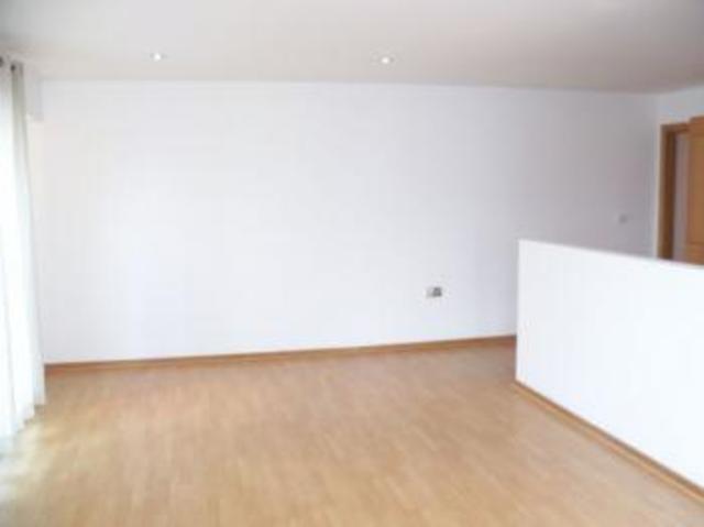  Image of 2 bedroom Flat to rent in Portland Street Southampton SO14 at Portland Street  Southampton, SO14 7BH