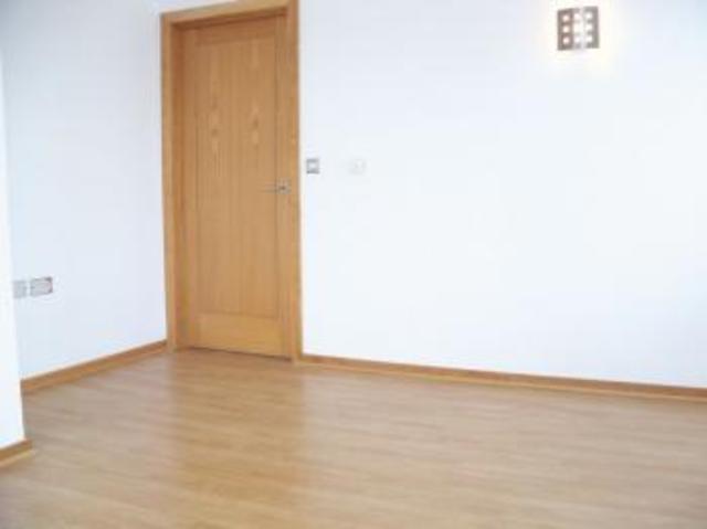  Image of 2 bedroom Flat to rent in Portland Street Southampton SO14 at Portland Street  Southampton, SO14 7BH